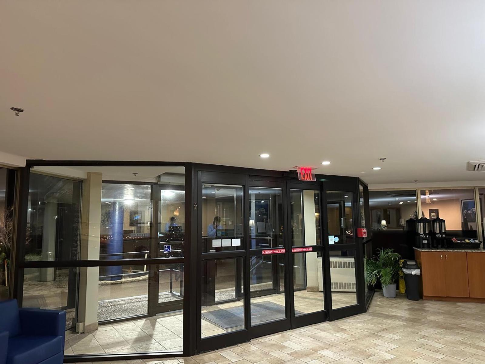 Charlottetown Inn & Conference Centre Bagian luar foto