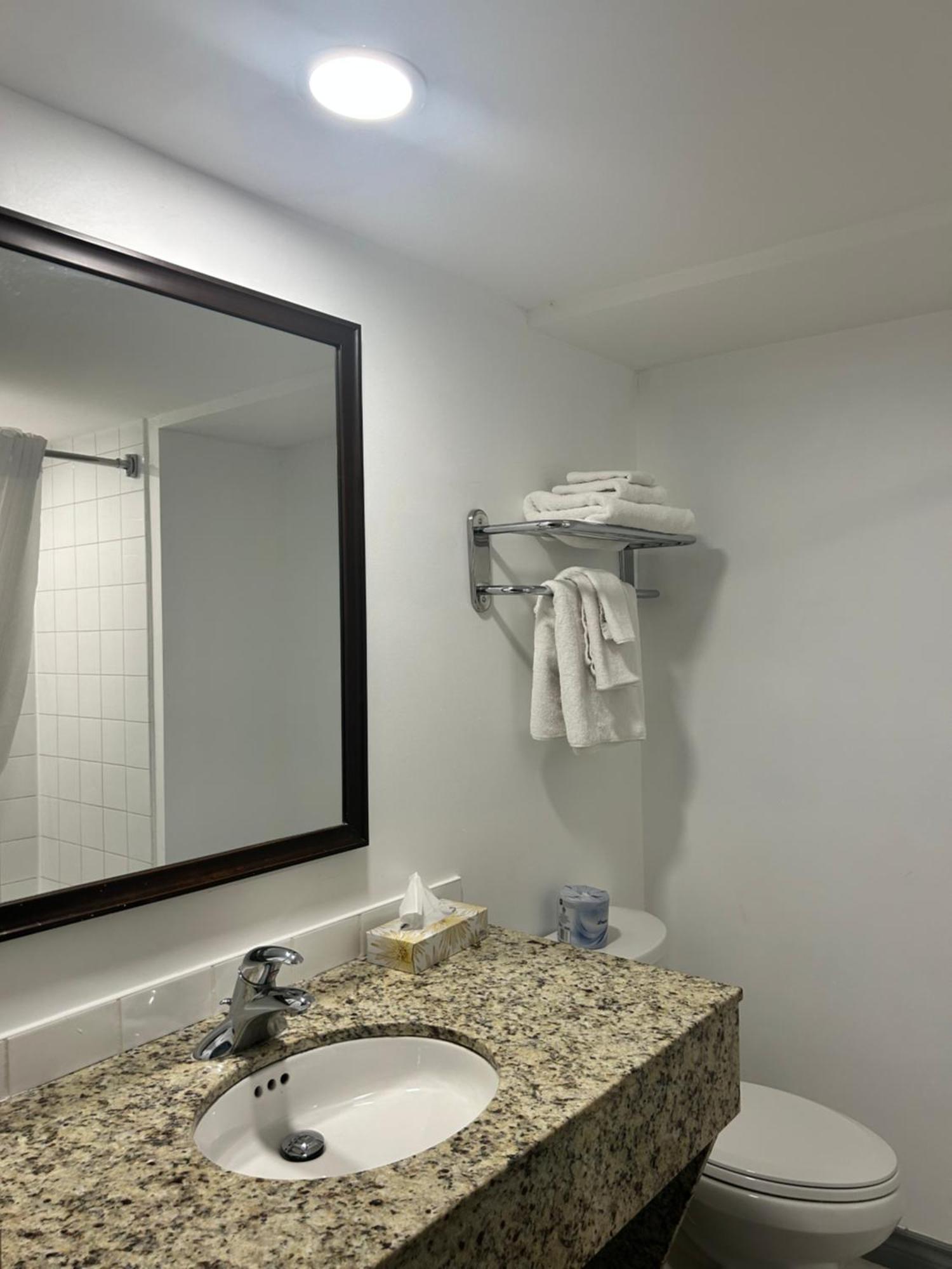Charlottetown Inn & Conference Centre Bagian luar foto