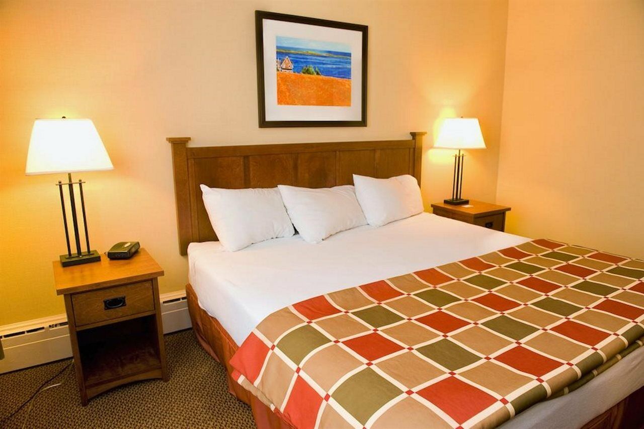 Charlottetown Inn & Conference Centre Bagian luar foto